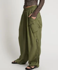 Bottoms|ONE TEASPOON Khaki Tencel Parachute Pants